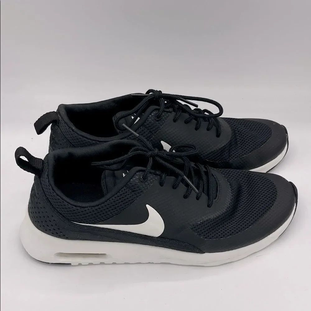 Nike women’s air max Thea black mesh running sneaker performance athletic size10